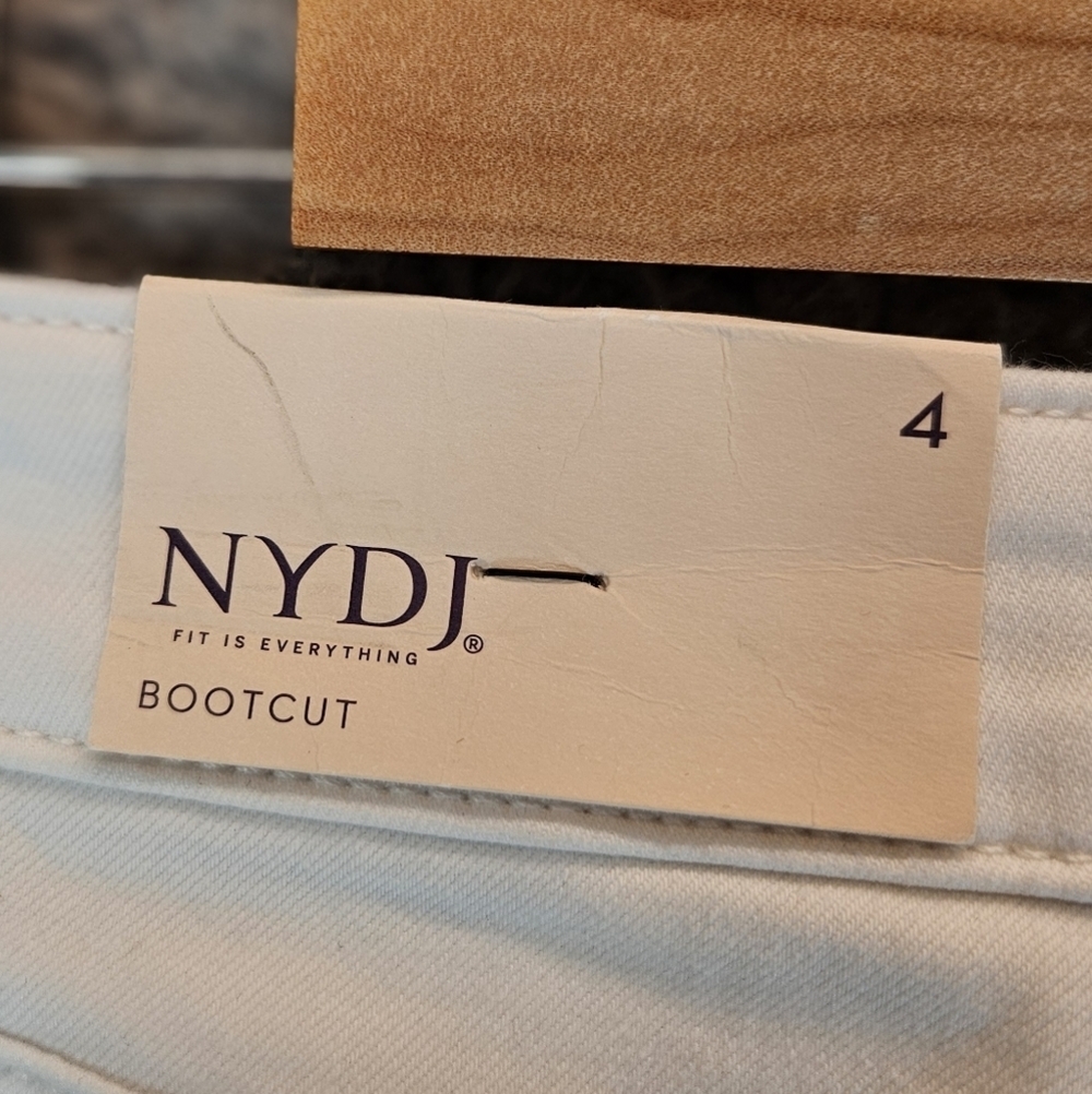 NYDJ Barbara Bootcut White Denim Jeans Sz 4 Lift & Tuck Technology Stretch - Picture 12 of 15